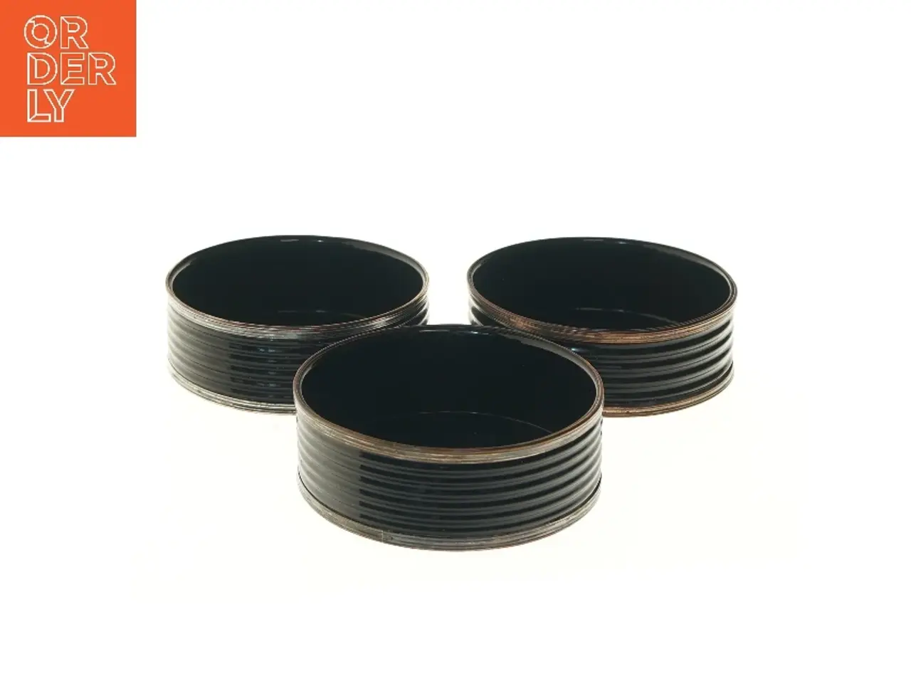 Billede 1 - Sæt af 3 sorte flaskebakker (str. 3 stk Ø 13,5 cm)