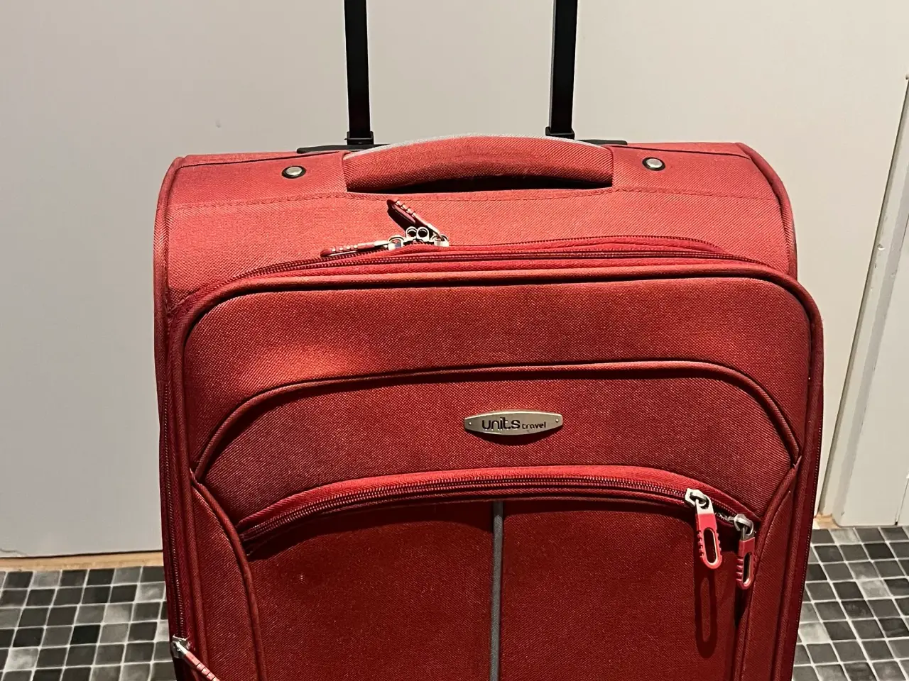 Billede 1 - kuffert rød unisex handbagage