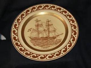 Stavangerflint platte 28,5 cm. Formica