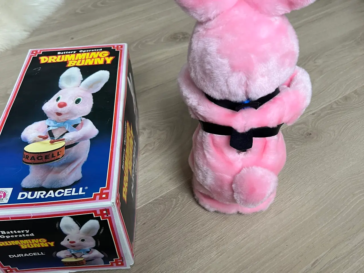 Billede 3 - Duracell Battery Operated Drumming Bunny