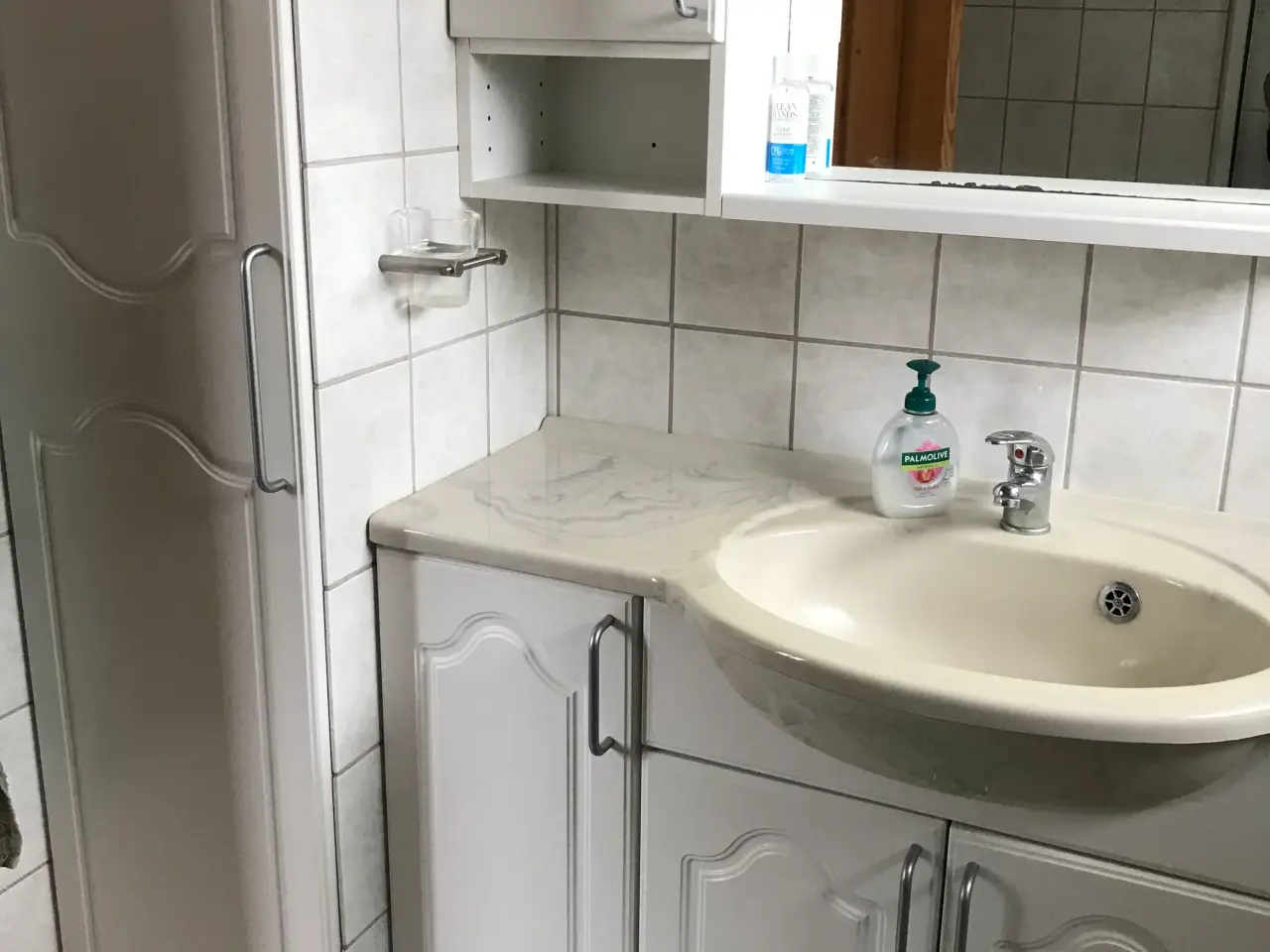 Billede 3 - Komplet badeværelse med brusehjørne