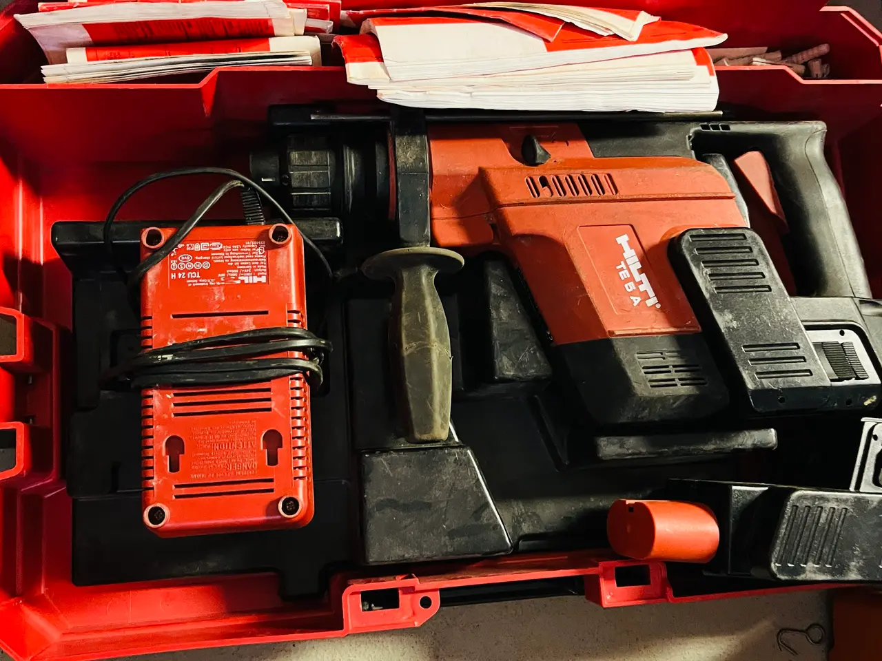 Billede 1 - Akku Borehammer sæt (m. lader & batteri) HILTI TE 5-A