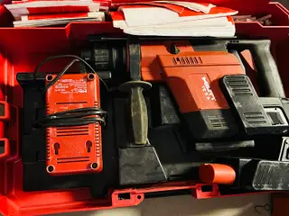 Akku Borehammer sæt (m. lader & batteri) HILTI TE 5-A