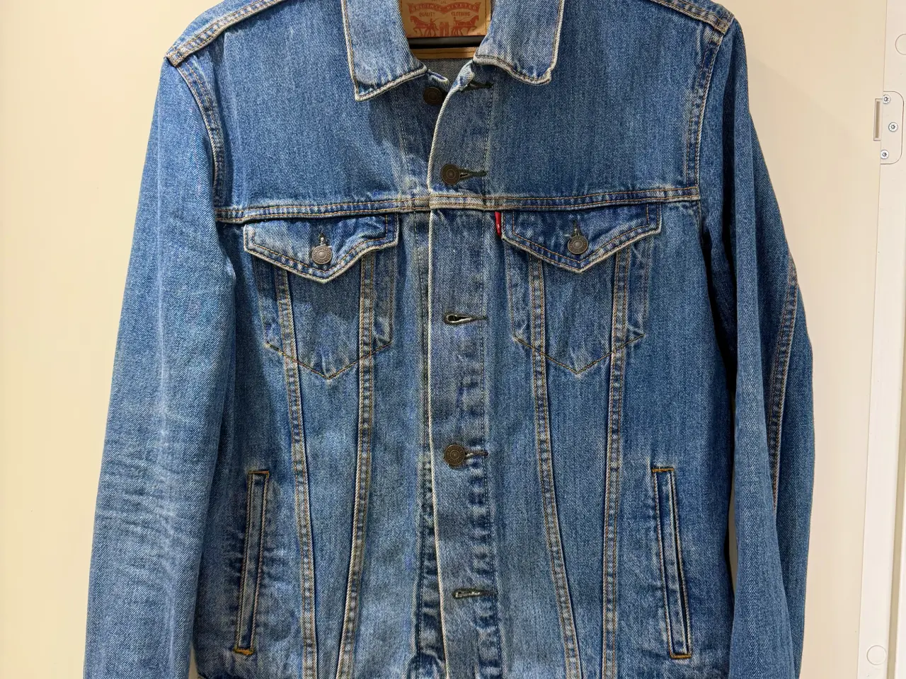Billede 1 - Levi's Denim Trucker Jacket (blå – M – 0130)
