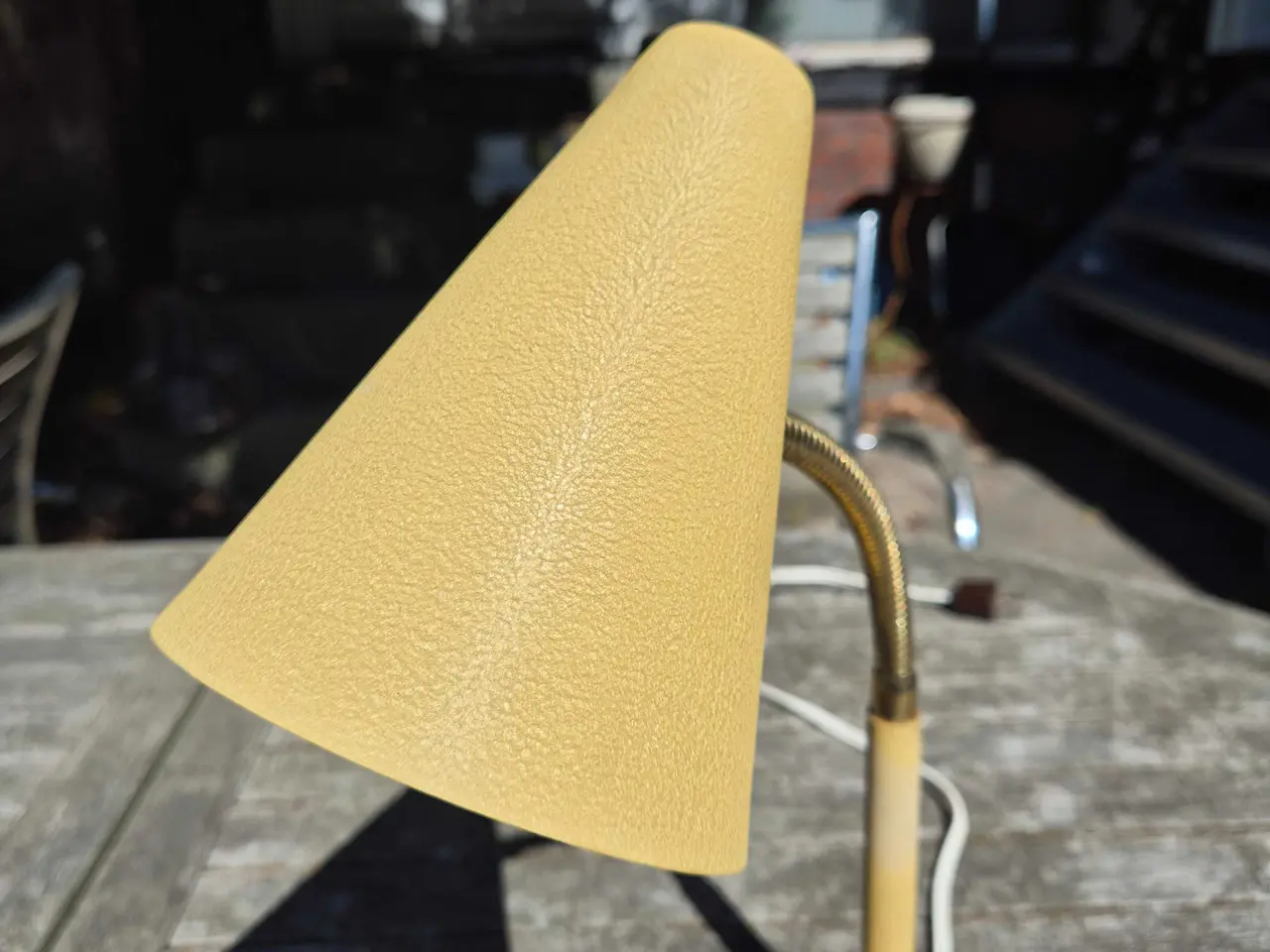 Billede 2 - Gul bordlampe i krympelak 