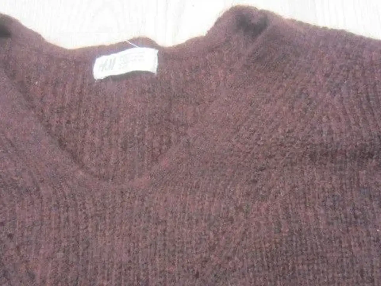 Billede 2 - Str. 158/164, bordeaux strikbluse