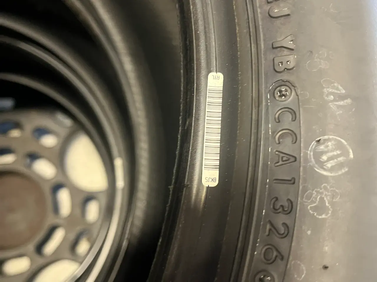 Billede 5 - Bridgestone sommerdæk 235/50/20