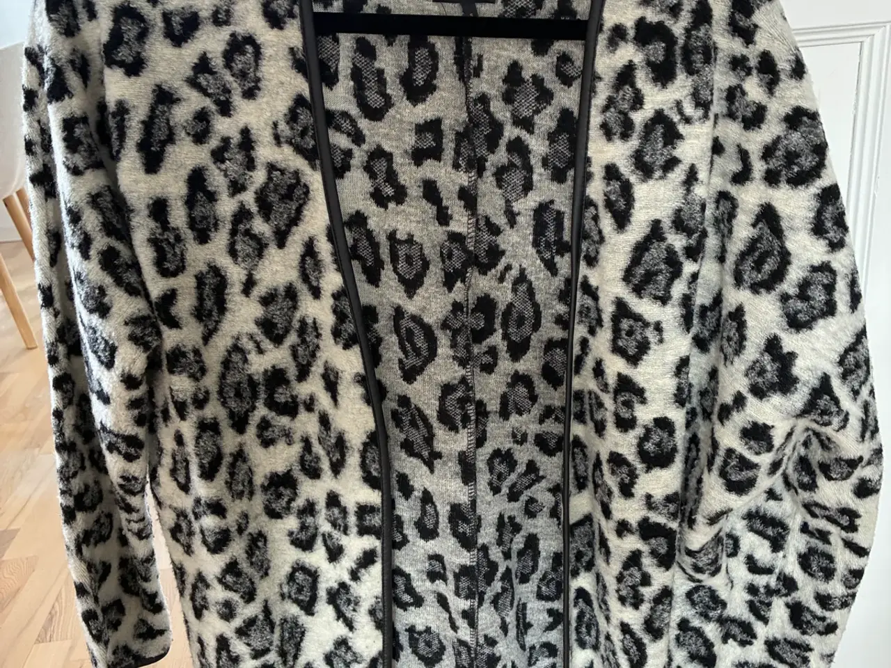 Billede 1 - Cardigan med dyreprint.