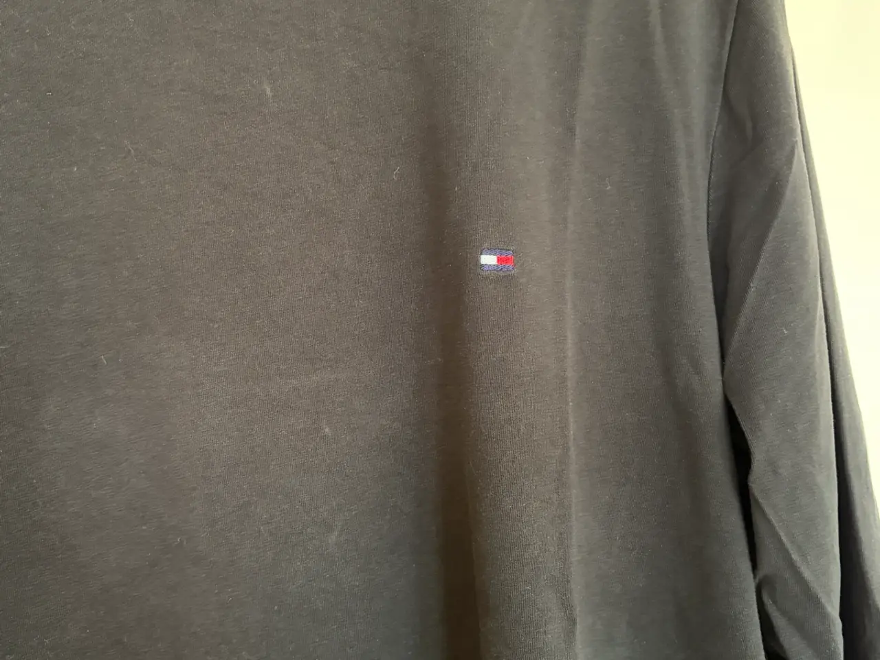 Billede 3 - Tommy Hilfiger langærmet T-shirt XL sort