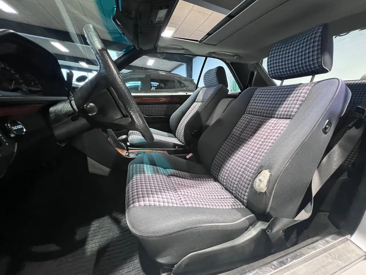 Billede 7 - Mercedes 230 CE 2,3 Coupé aut.