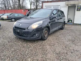 Renault Grand Scenic III 1,9 dCi 130 Dynamique 7prs