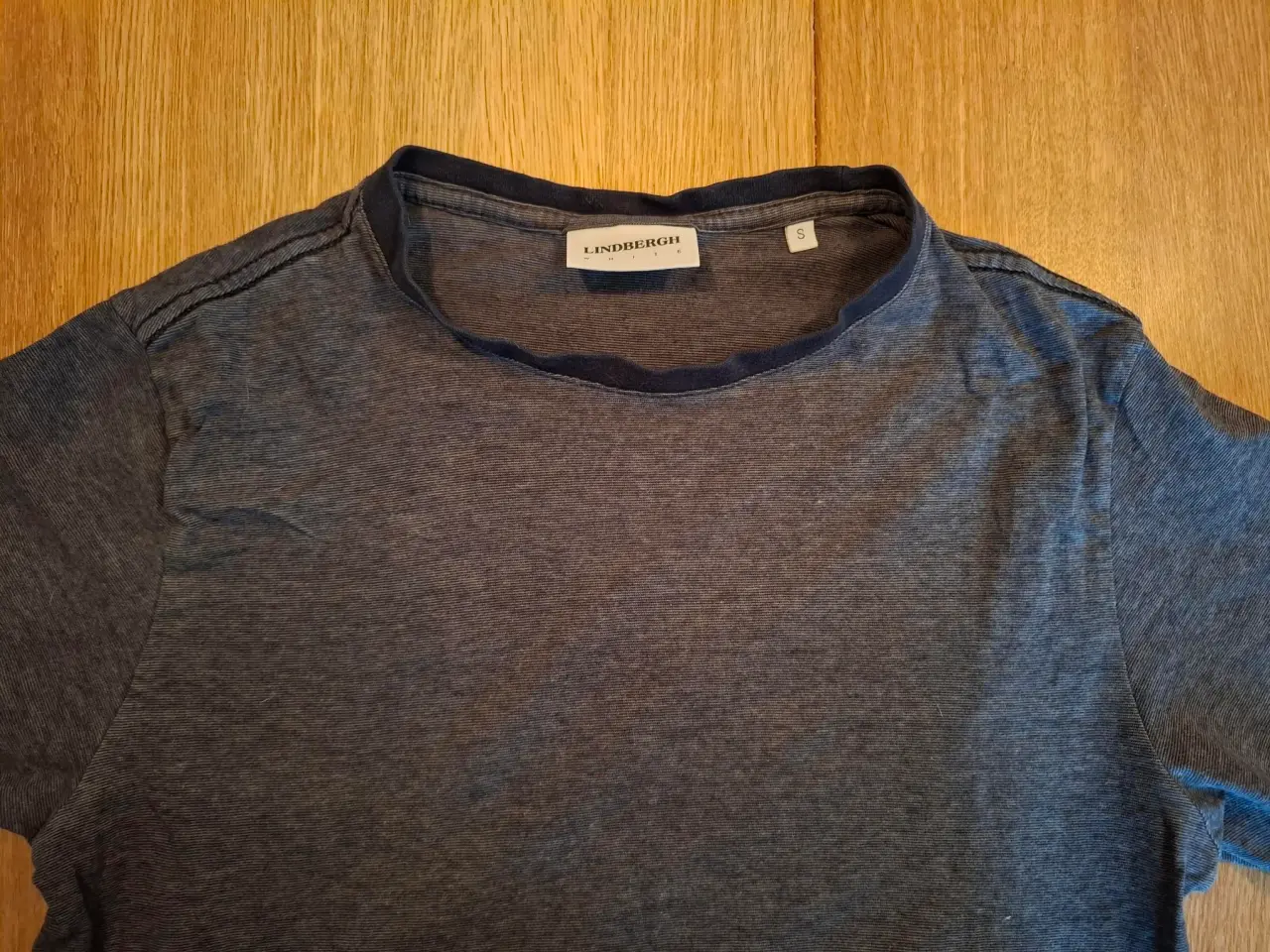 Billede 1 - T-shirts størrelse S