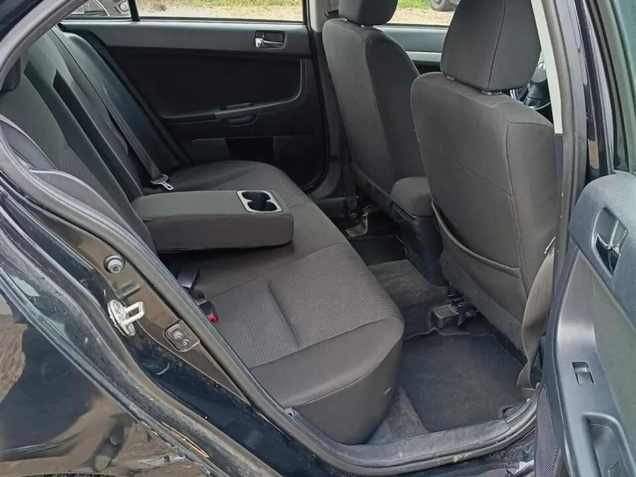 Billede 10 - Mitsubishi Lancer 1,8 Invite 143HK 5d