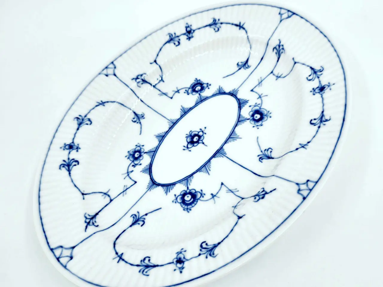 Billede 8 - Musselmalet Oval Fad 1 sortering Porcelæn