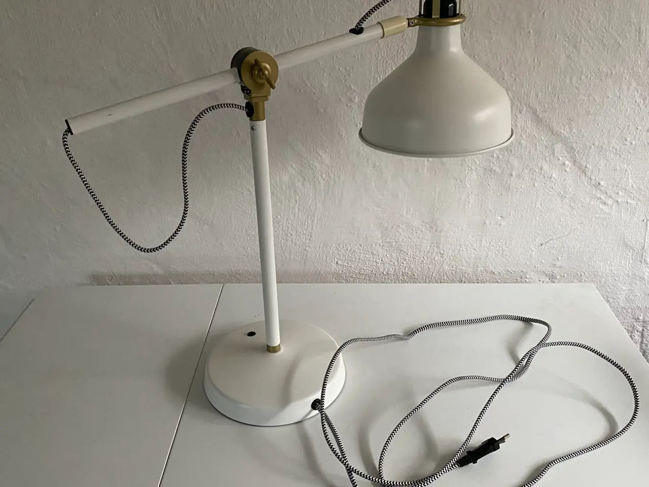 Billede 3 - Råhvid Bordlampe