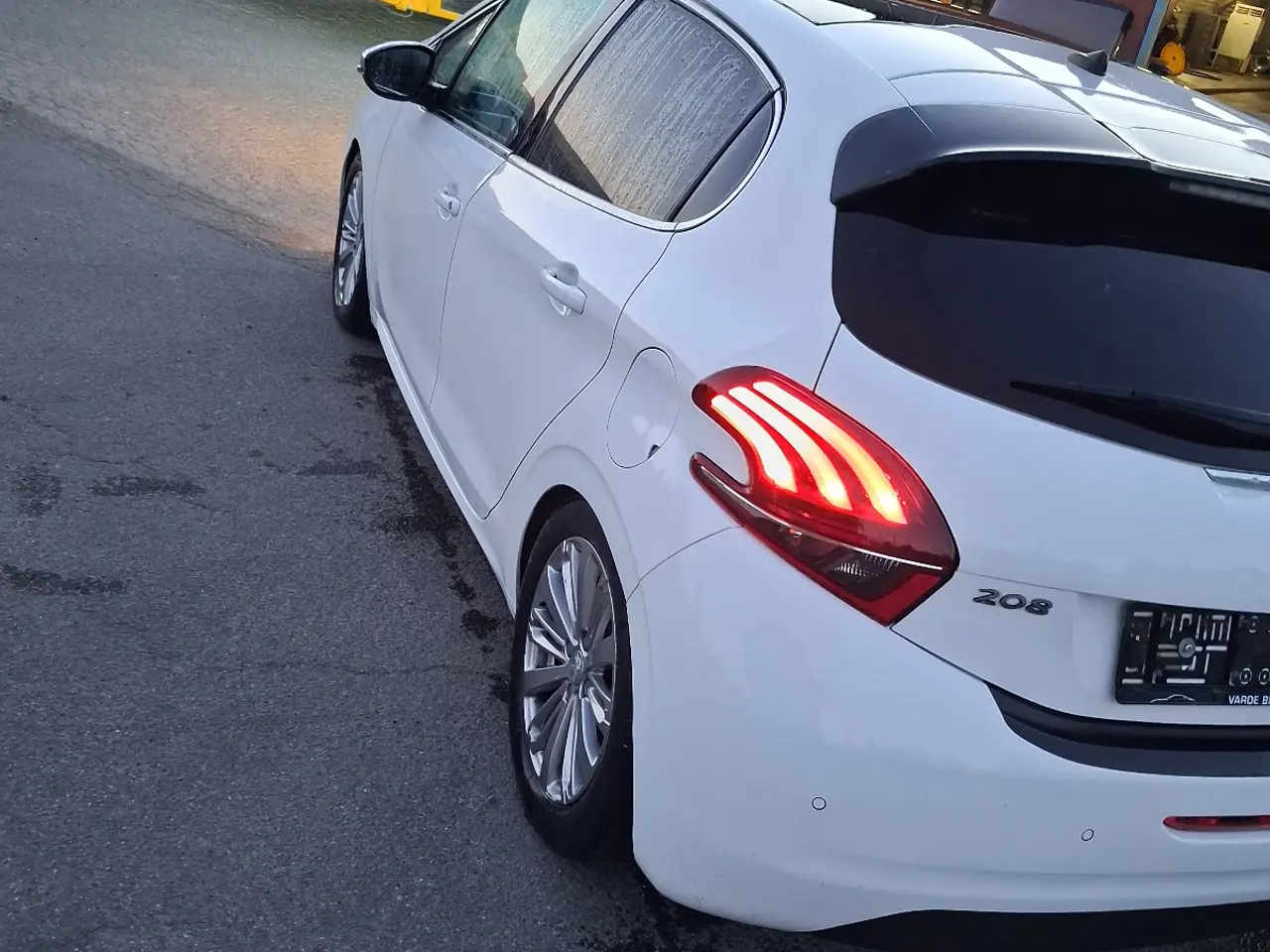 Billede 3 - 🚘PEUGEOT 208 1,6 ALLURE SKYVIEW 🚘 33,3KM/L 🚘