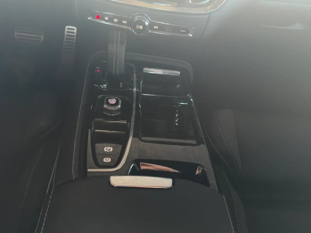 Billede 12 - Volvo V60 2,0 T6 ReCharge R-Design aut. AWD