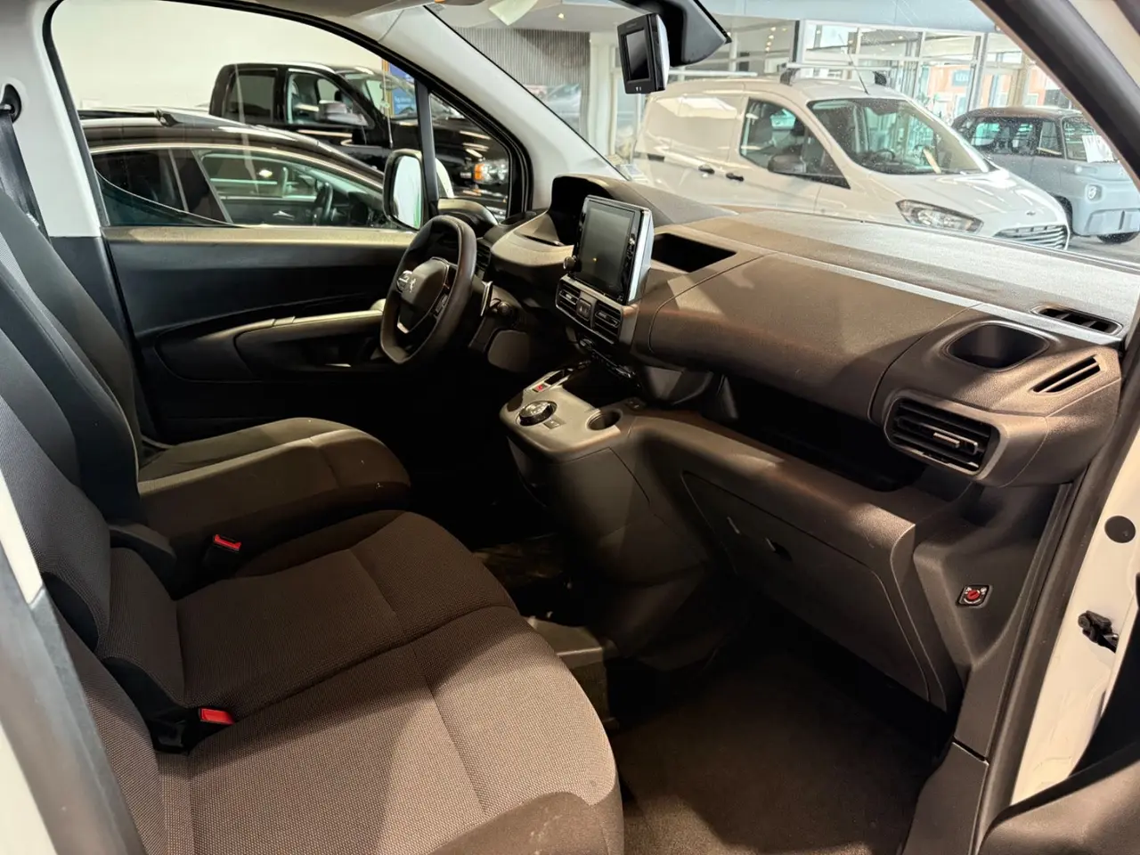 Billede 7 - Peugeot Partner 1,5 BlueHDi 130 L1V1 Plus EAT8 Van