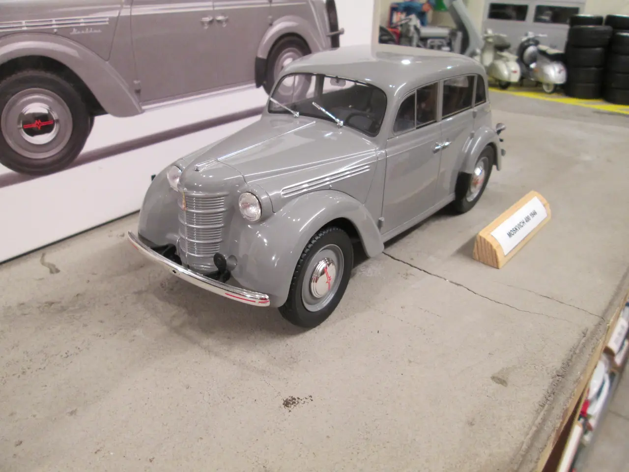 Billede 1 - Moskvich 400  1946   iScale  1:18