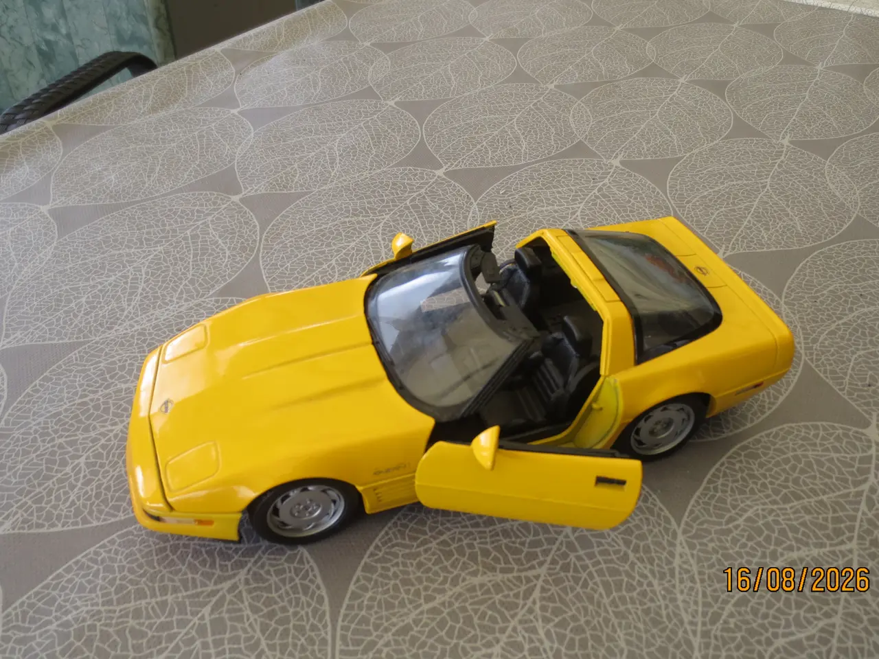 Billede 3 - 3 stk Modelbiler Corvette -Dogde - Bugatti