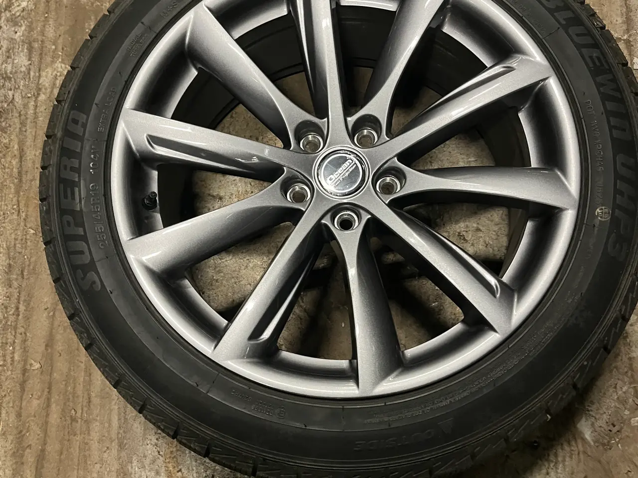 Billede 1 - 4 alufælge til Tesla model y  str.255-45-19´´