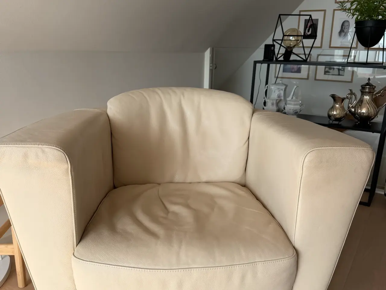 Billede 1 - 2 stk Natuzzi lænestole i lyst læder