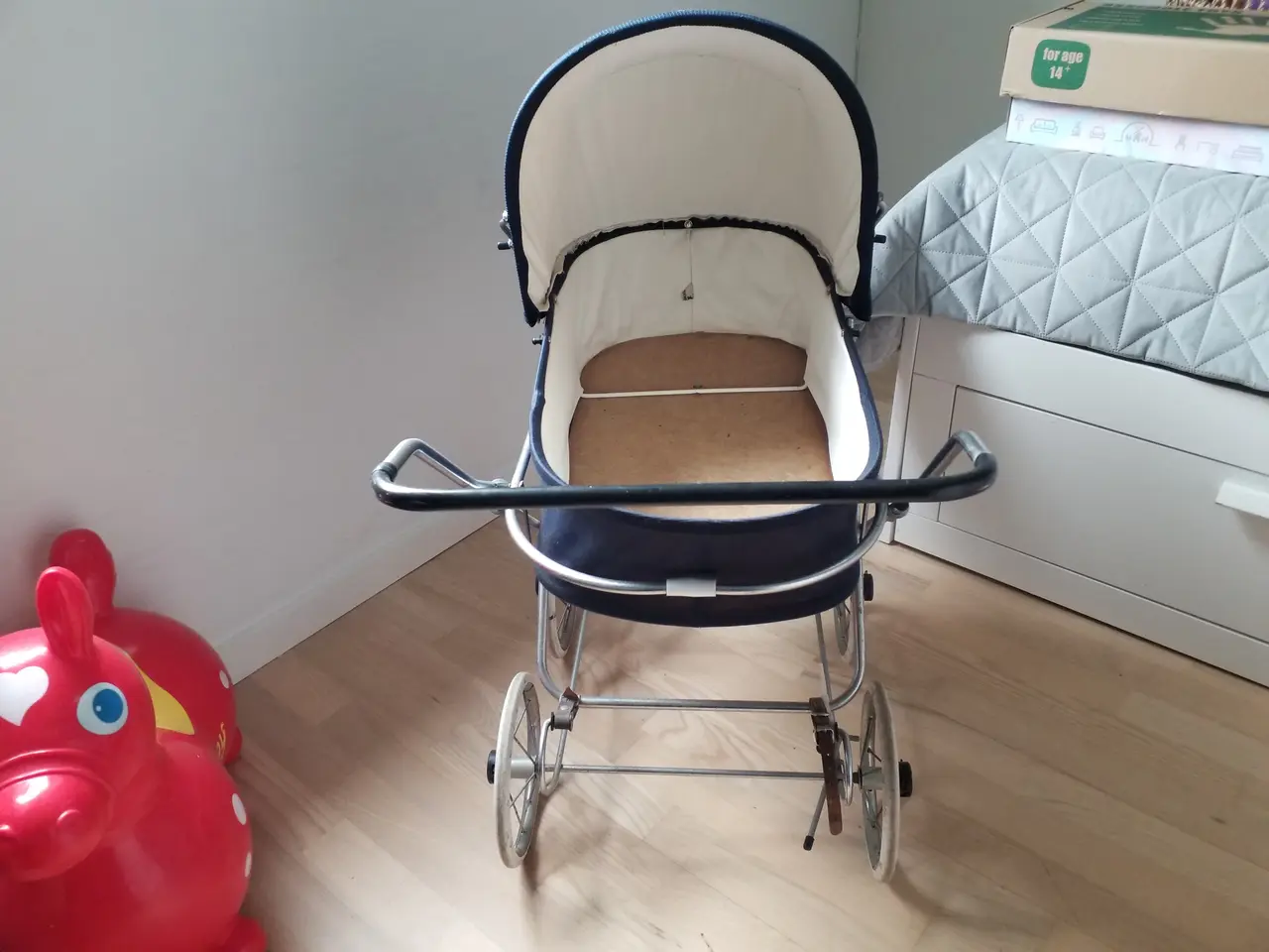 Billede 6 - Fin Retro dukkevogn