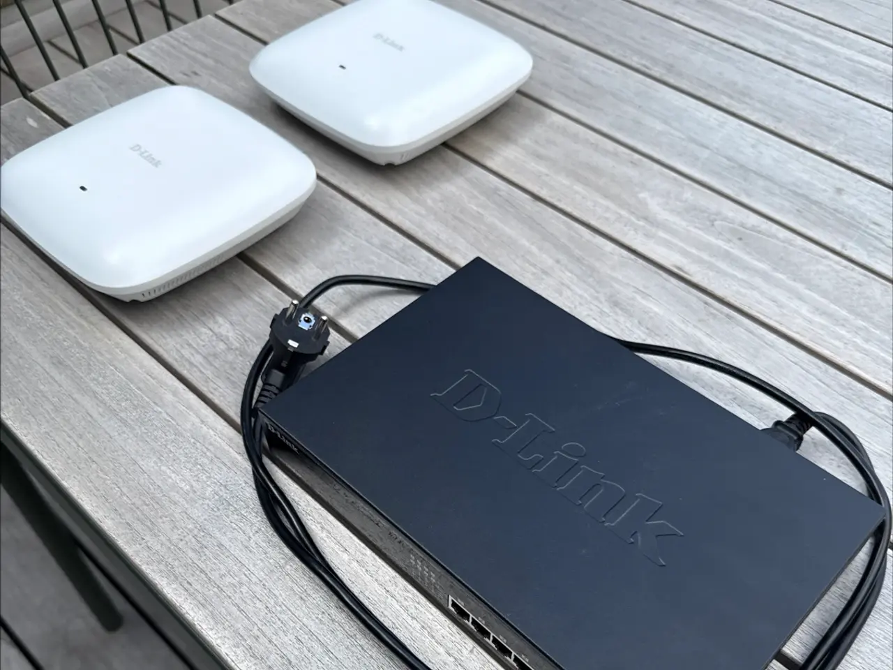 Billede 1 - Swinch og wifi sender D-link