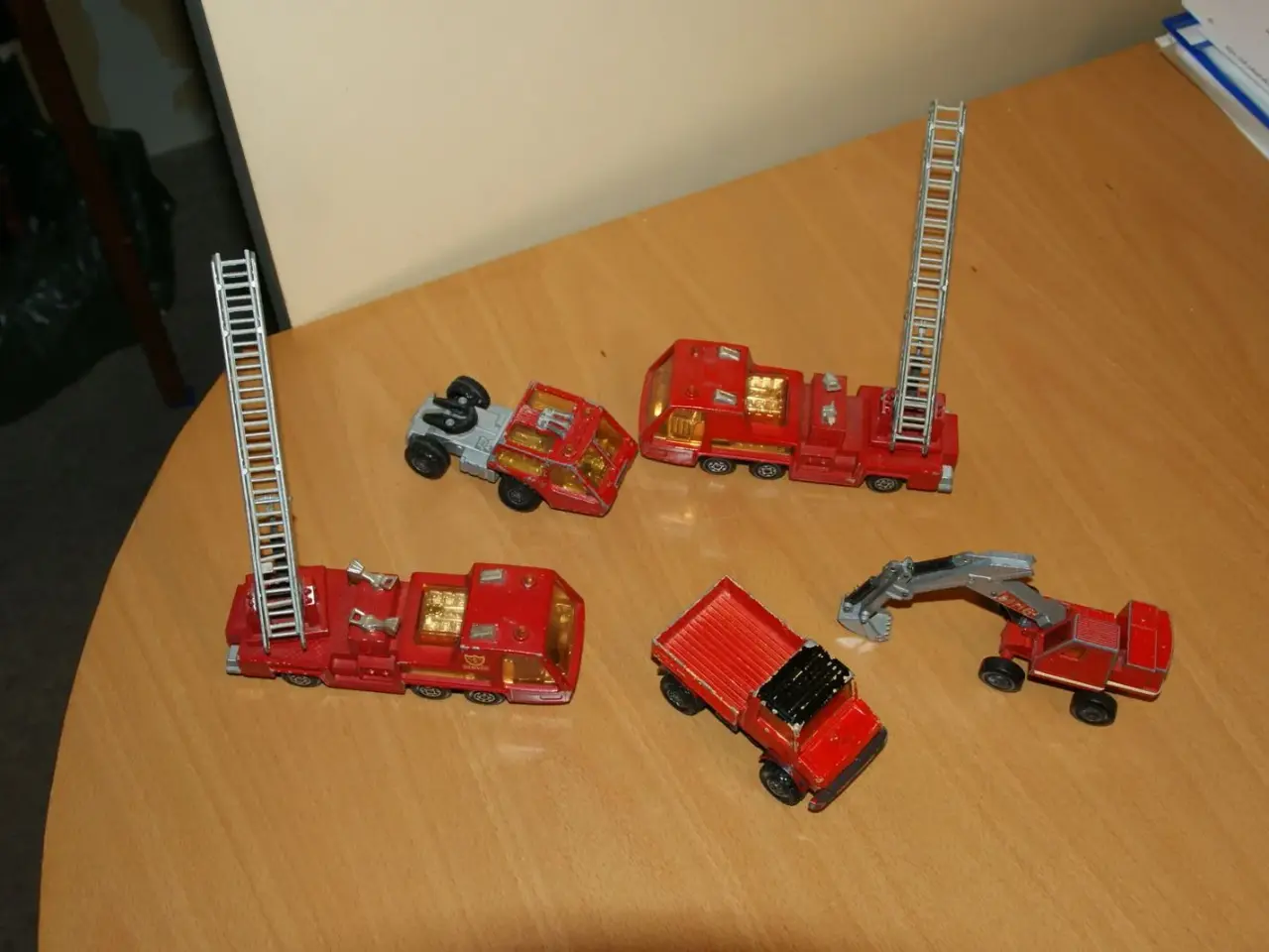 Billede 2 - Modelbiler Bla. 4 stk.Matchbox sælges