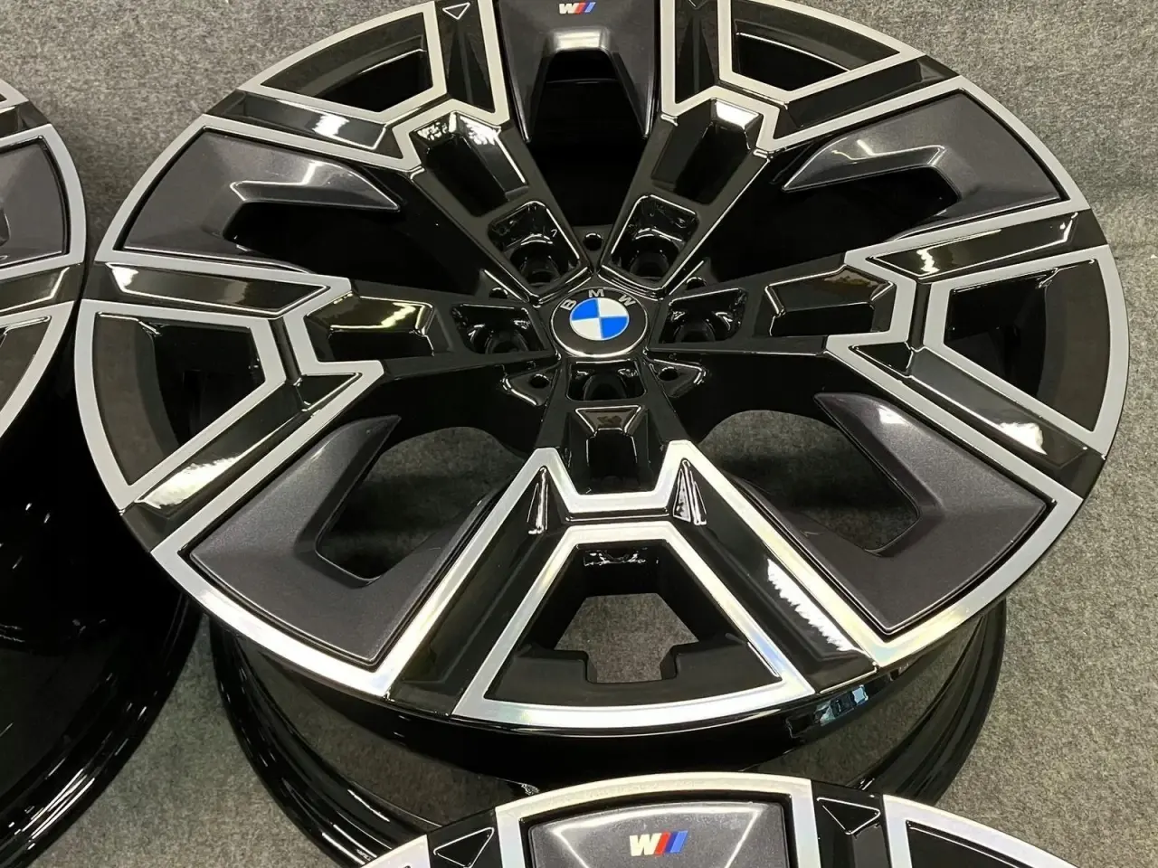 Billede 3 - ALUFÆLGE BMW 5 G60 G61 G68 939M 20"