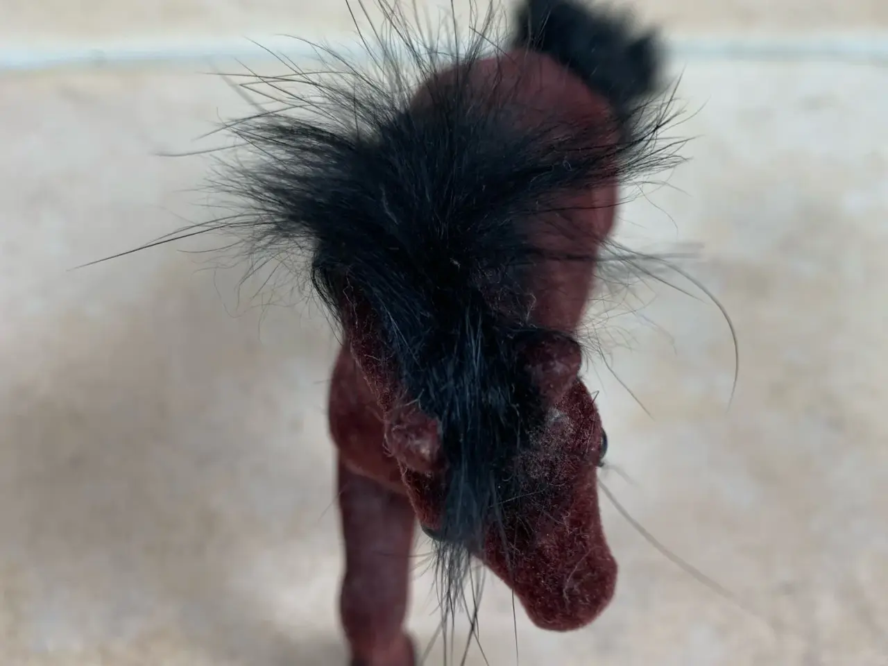 Billede 3 - Lille hest ca. 12 cm høj