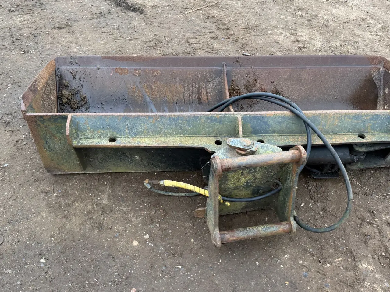 Billede 4 - - - - Bagskovl 180 cm med tilt - Hydrema Beslag