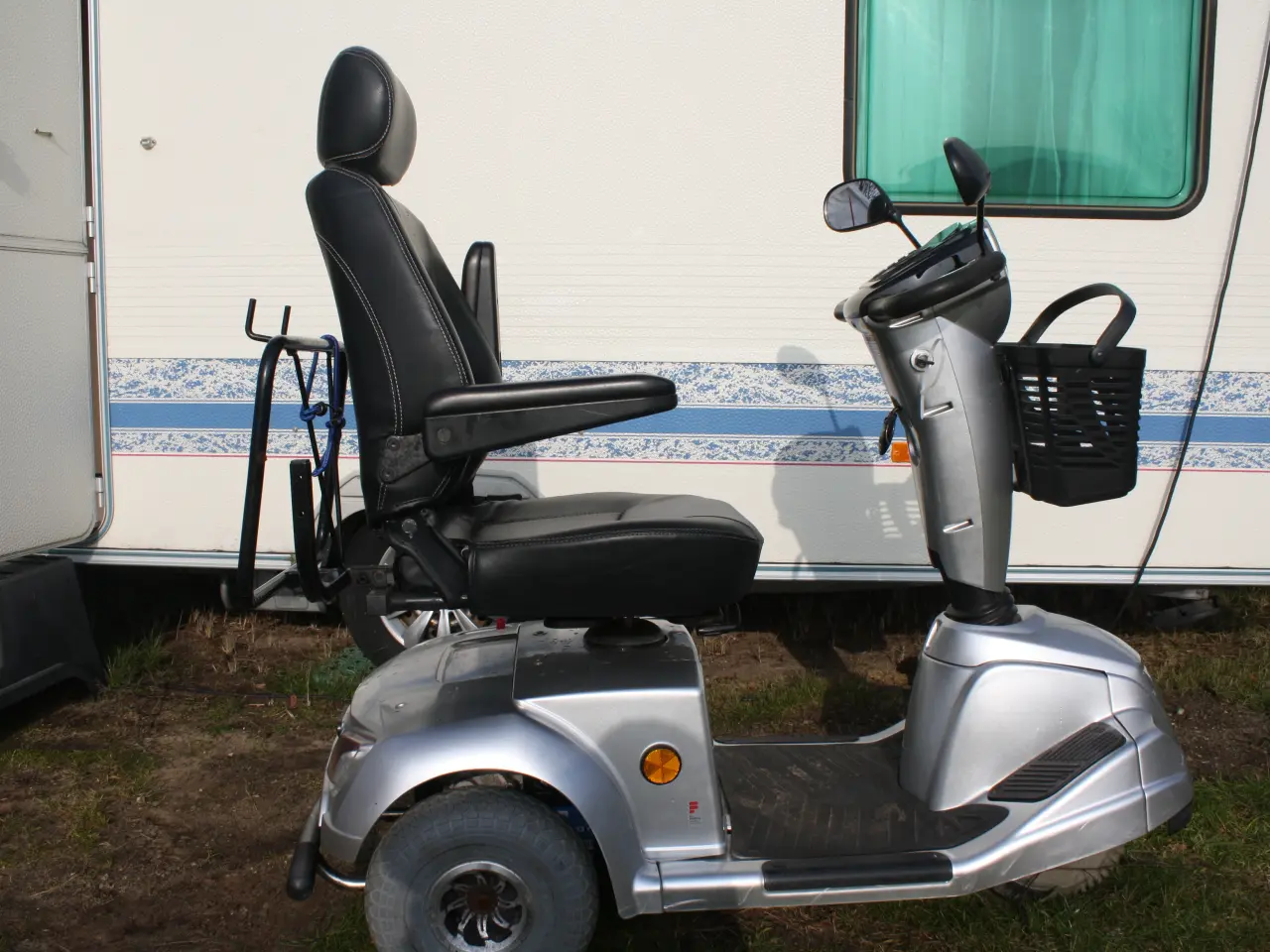 Billede 3 - Pæn Scooter. Kan leveres ? 