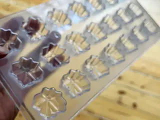 Helt nye chokoladeforme med blad-facon