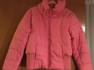 Pink vinterjakke til salg