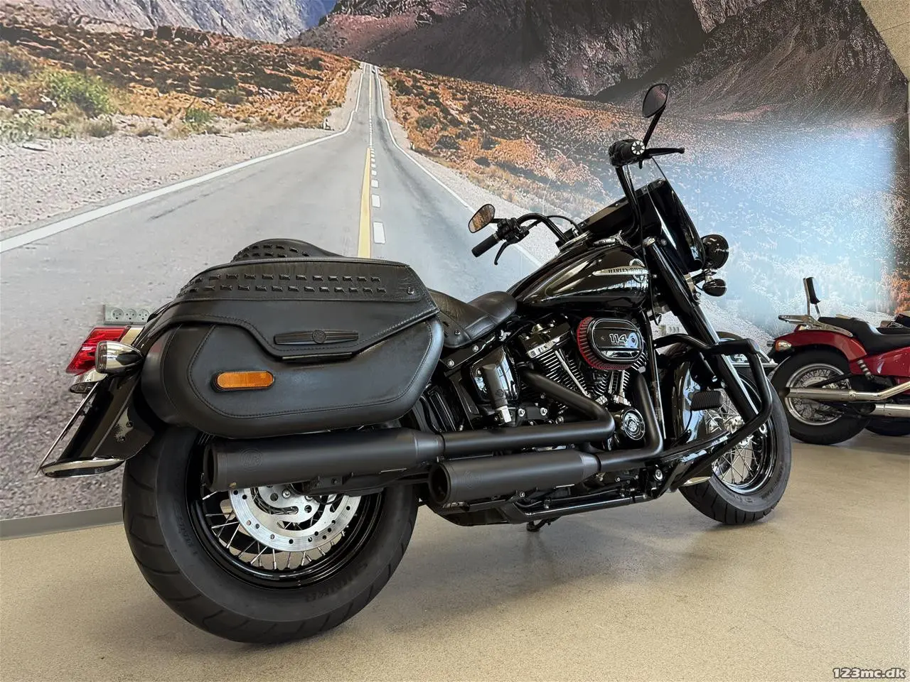 Billede 2 - Harley-Davidson FLHCS Heritage Softail Classic 114"