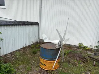 lille 24 volts vindmølle.