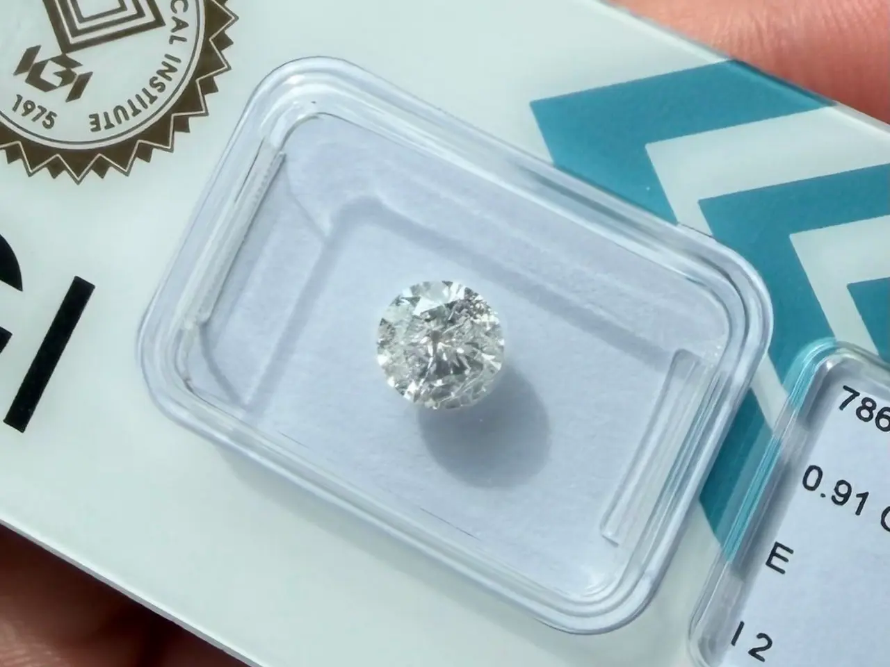 Billede 4 - IGI-Certficeret naturlig diamant - 0,92ct E/I2