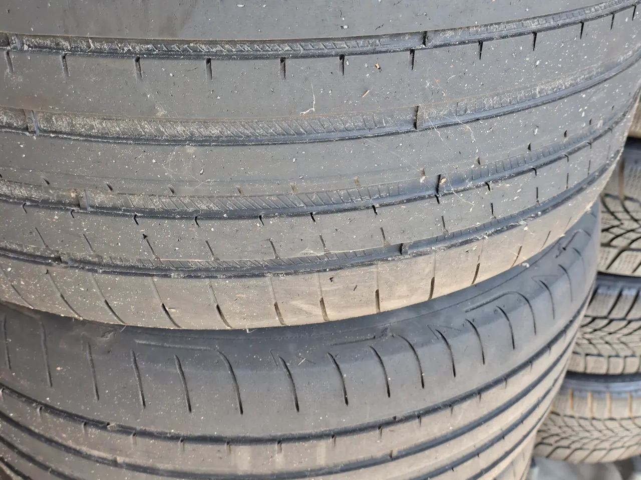 Billede 3 - Fire alufælge med dæk GOOD YEAR 255/45 R 18