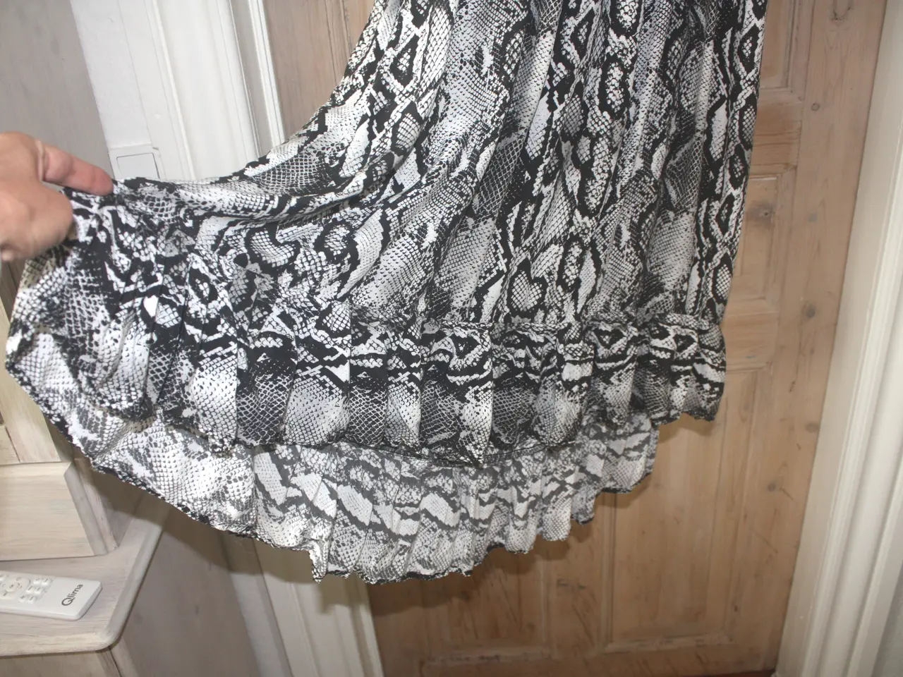 Billede 5 - One more story kjole Snake print str. 38