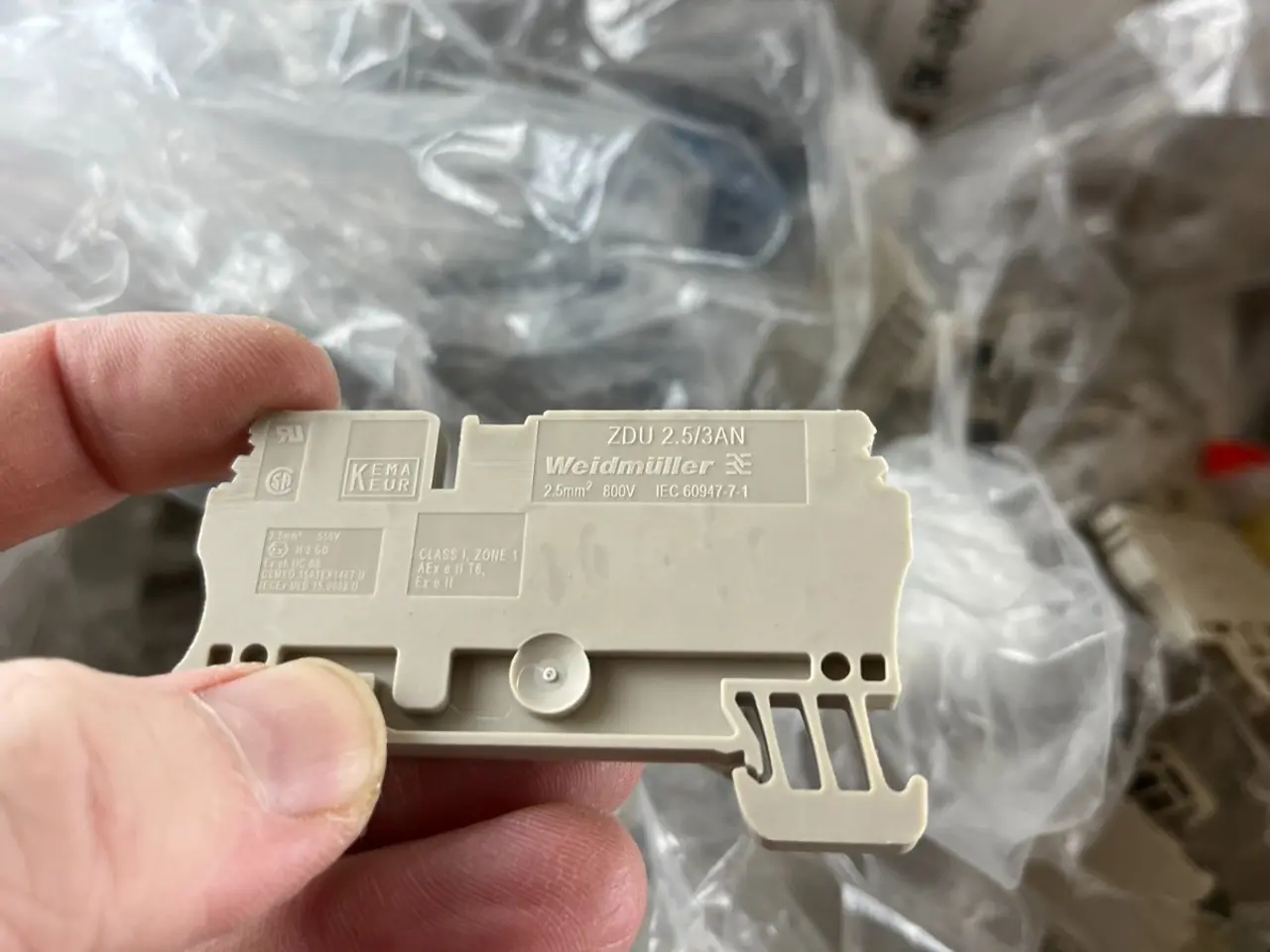 Billede 2 - Weidmuller ZDU 2.5/3AN Terminal Blocks 2kg Bulk