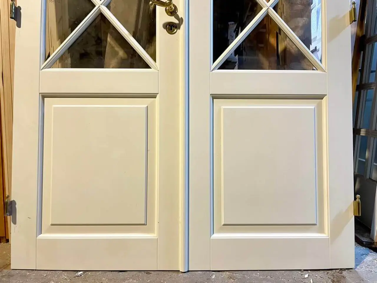 Billede 2 - Fin, nyere dobbeltdør m. facetslebne glas