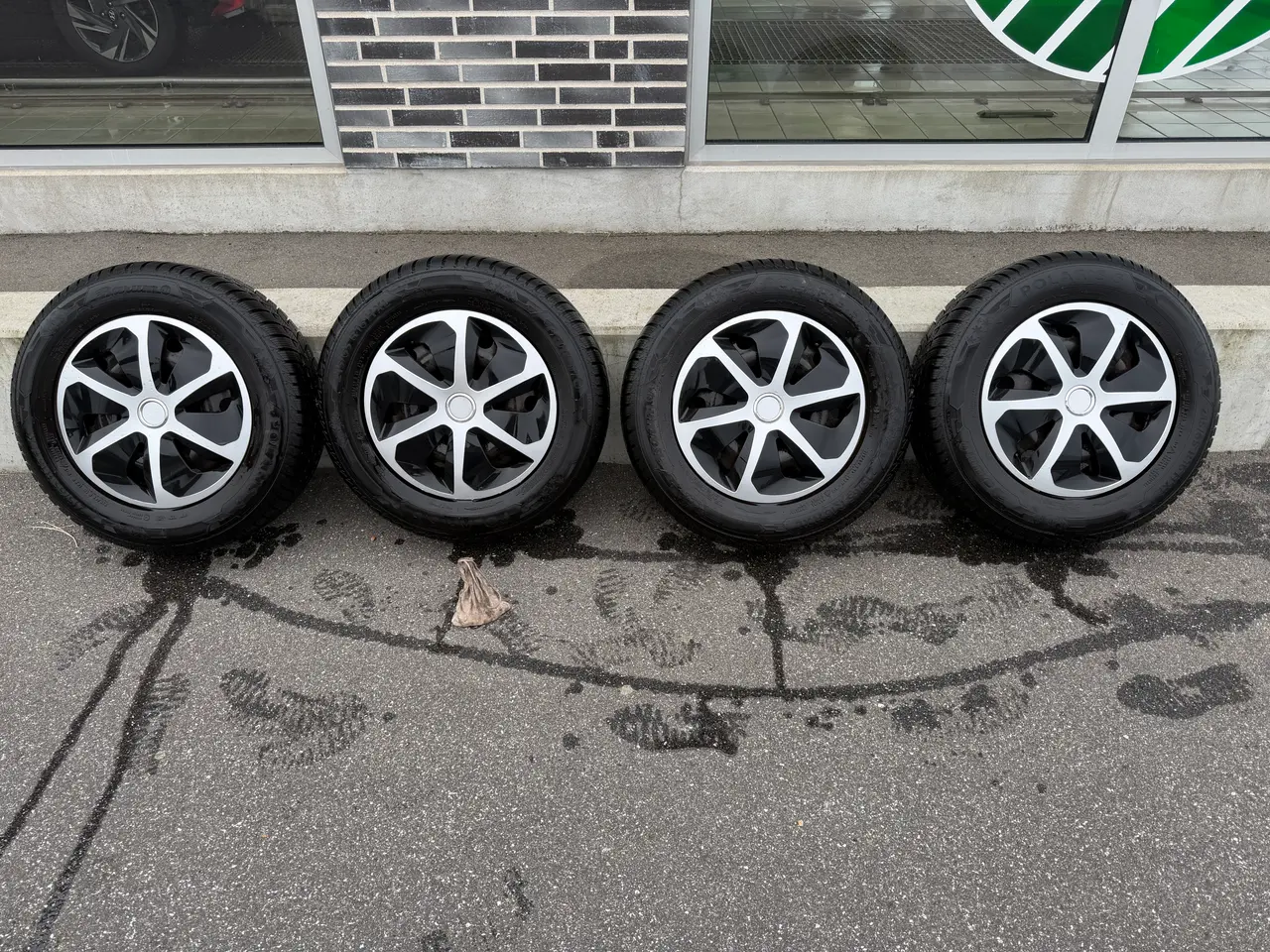 Billede 1 - 16” Originale Ford stålfælge med ny vinterdæk