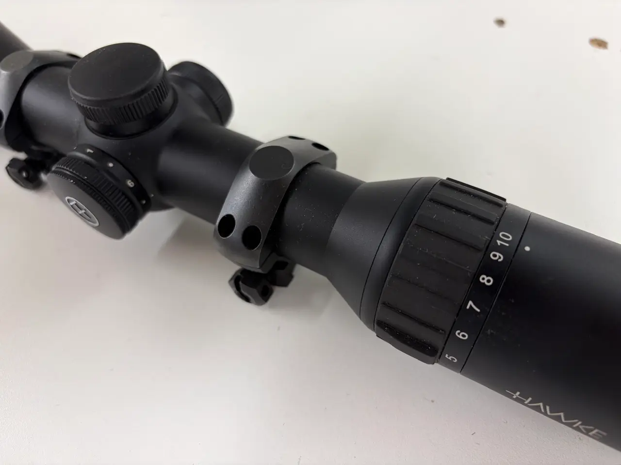 Billede 2 - Hawke Endurance 30 WA 2.5-10x50 samt ringe.