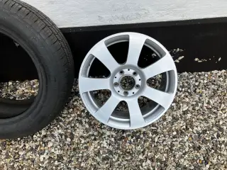 Original Mercedes fælg og nyt dæk