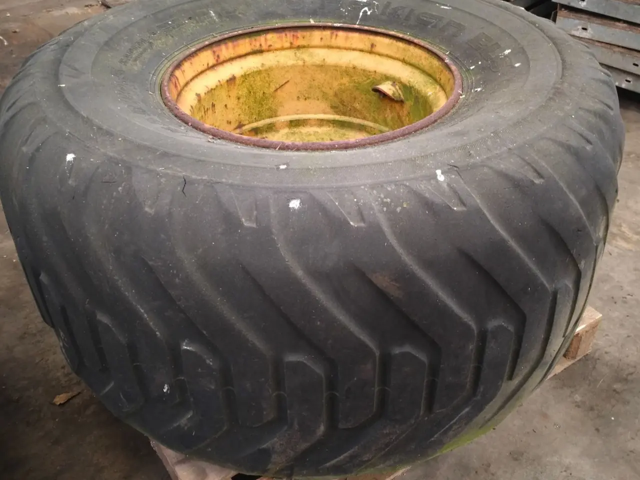 Billede 1 - Nokian 750/55 R26,5 1 stk.