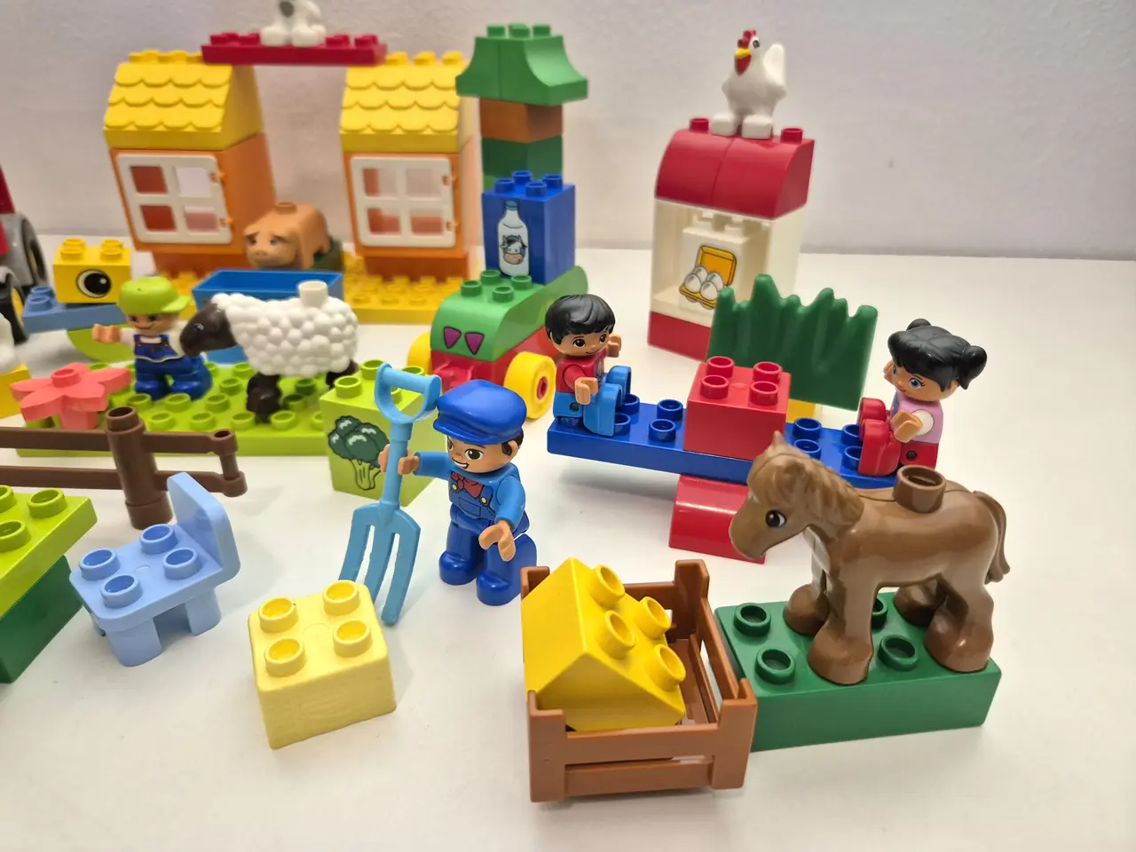 Billede 3 - Duplo Bondegård, Dyr, Traktor, Bygning samt figure