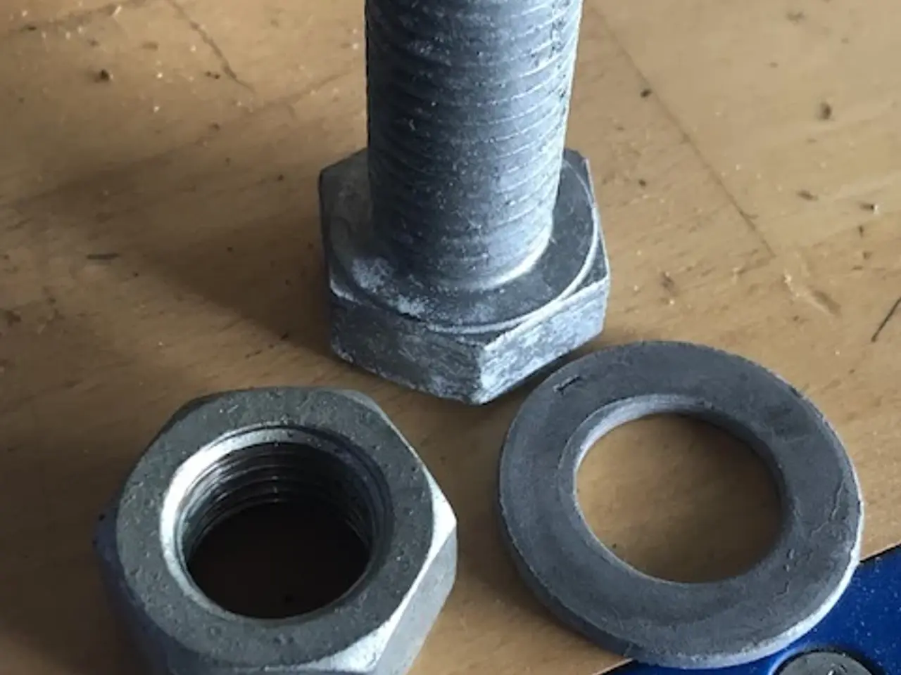 Billede 1 - Bolte,skiver og møtrikker