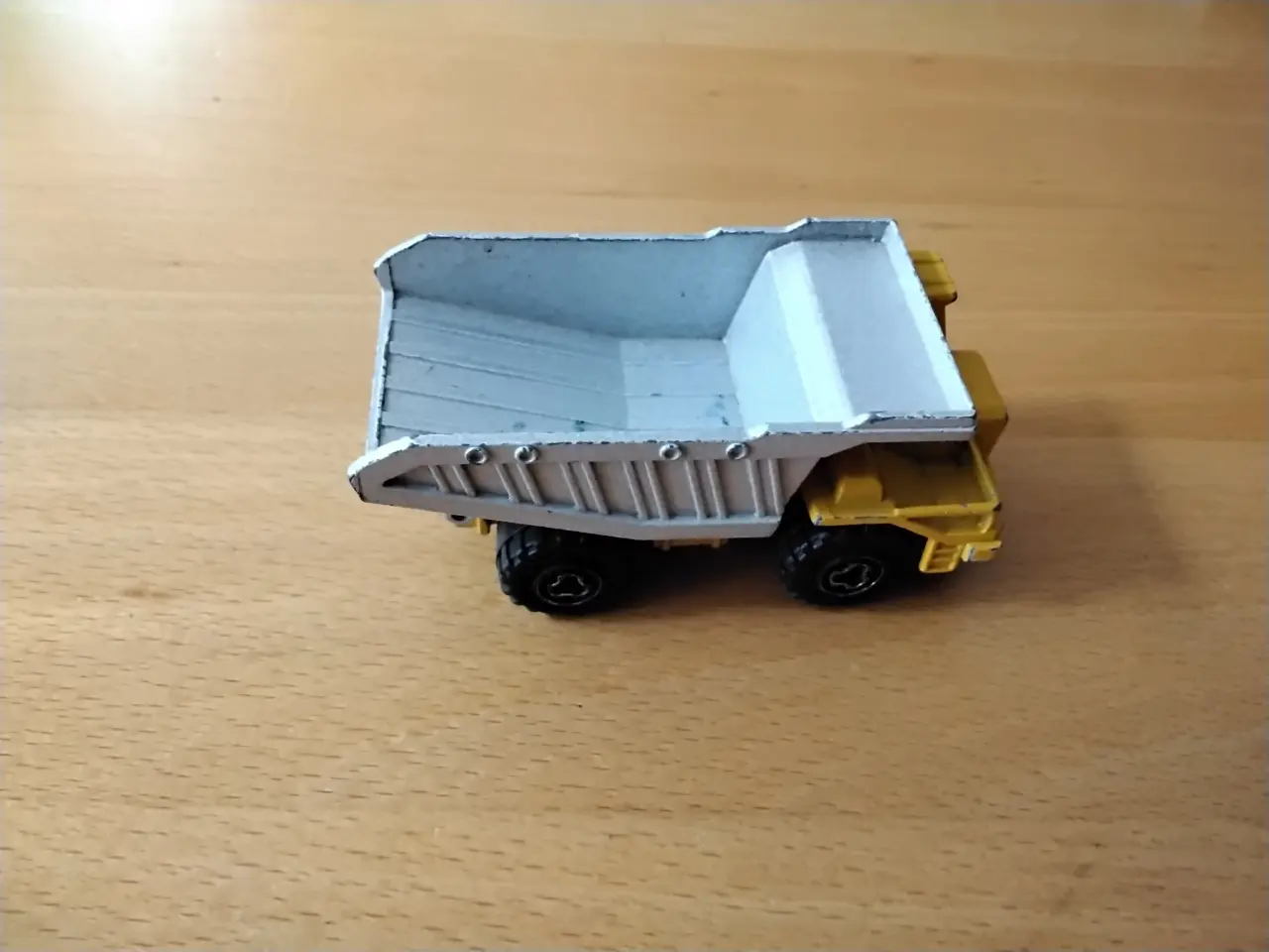 Billede 1 - Franske fremstillede metal biler