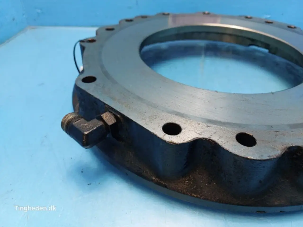 Billede 14 - New Holland T6 Afstandsstykke 87608920